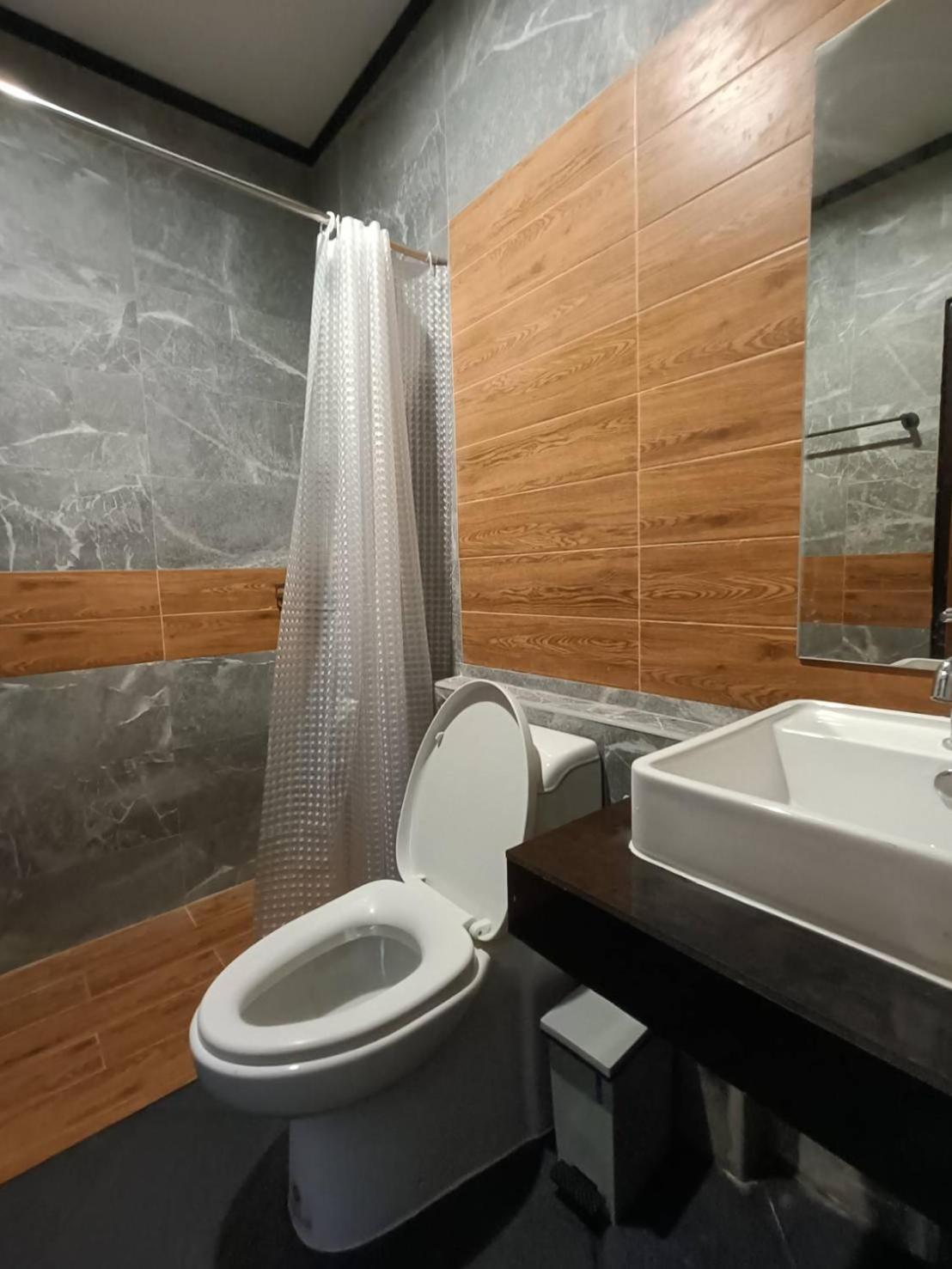 Lanta Chaolay Hostel Ko Lanta Екстериор снимка